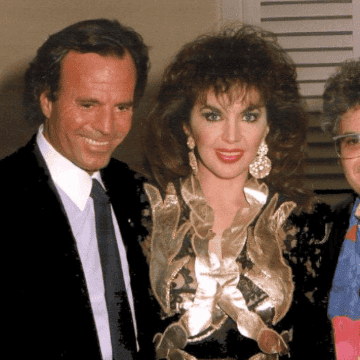 La bailarina y violinista publicó esta imagen a través de sus redes sociales, defendiendo a Julio Iglesias. ESPECIAL / INSTAGRAM @obreeskin