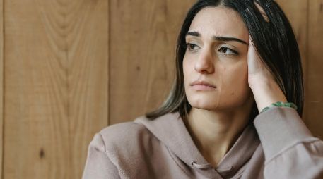 Aunque no hay suficiente respaldo científico, la psicología sí reconoce que enero resulta ser un mes complicado para muchas personas. PEXELS