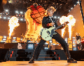 Se espera que Green Day, integrado por Billie Joe Armstrong, Mike Dirnt y Tré Cool, interprete una selección de sus himnos más conocidos como parte del tributo. AP / ARCHIVO