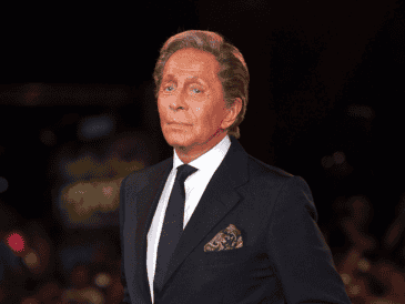 Valentino Garavani habría transformado el lujo y la elegancia en una forma de arte. EFE / ARCHIVO