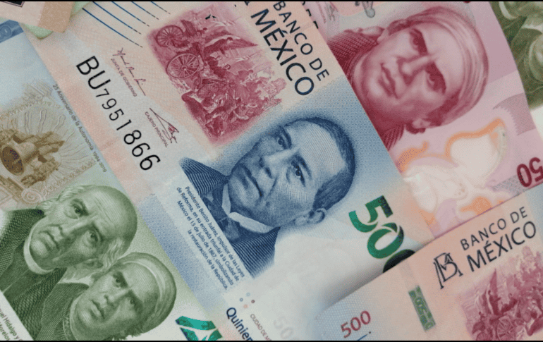 Antonio Ruiz Porras, académico de la Universidad de Guadalajara, alerta que el sistema recaudatorio en México es deficiente para estándares internacionales. Unsplash