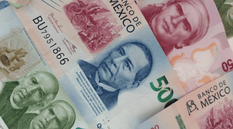 Antonio Ruiz Porras, académico de la Universidad de Guadalajara, alerta que el sistema recaudatorio en México es deficiente para estándares internacionales. Unsplash