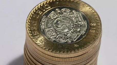 Este lunes, el Diario Oficial de la Federación (DOF) publicó los decretos que modifican las características de las monedas de diez y veinte pesos, los cuales entrarán en vigor a partir de mañana martes 20 de enero de 2026. ESPECIAL