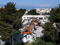 Desde la sede destruida se daba ayuda y servicios a unos 2.5 millones de refugiados palestinos en Gaza, la ocupada Cisjordania y Jerusalén Oriental, así como a 3 millones más de refugiados en Siria, Jordania y Líbano. EFE/A. Safadi