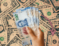De las 16 monedas seguidas por Bloomberg el peso es la segunda moneda que más pierde  frente al dólar. ESPECIAL / UNSPLASH