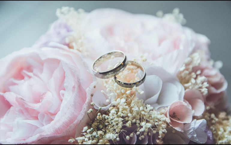 La decisión de una pareja de vivir juntos antes de casarse dependerá de los factores que consideren adecuados. UNSPLASH / B. PÉREZ MOYA