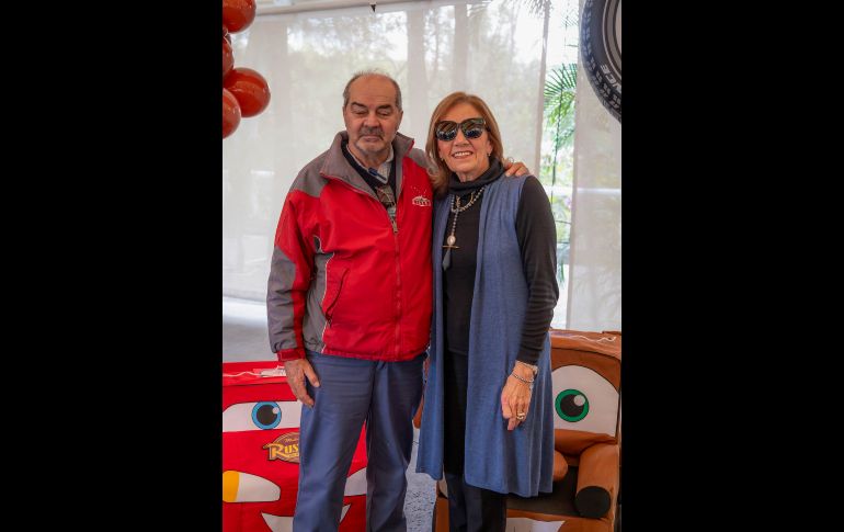 Juan Villaseñor y Cristina Camou de Villaseñor. GENTE BIEN JALISCO /  Revista del 23 de enero 2026