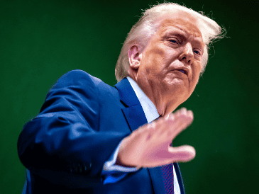 También acusa al banco de "discriminación política contra el presidente Trump, la Organización Trump, sus entidades afiliadas, y/o la familia Trump", además de no explicar por qué cerró las cuentas. EFE / L. Gillieron