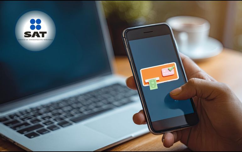 Entonces, si tu transferencia fue rechazada, no te asustes con el SAT; lo más probable es que necesites entrar a tu banca móvil. ESPECIAL / CANVA