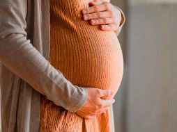 Las investigaciones continuarán, especialmente después de revelarse que Lydia acudía sola a consultas médicas por su presunto embarazo. ESPECIAL / CANVA