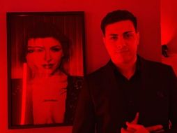 Titi Gómez. Aunque su trabajo es proteger a Cazzu y a su hija Inti, muchos perciben que su actitud al hacerlo va más allá del profesionalismo. INSTAGRAM/titigomezlado_