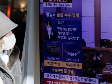 Imágenes de la transmisión en directo de la  exprimera dama de Corea del Sur. EFE / EPA / JEON HEON-KYUN