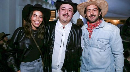Mabel Dueñas, Christian Vázquez y Lalo Orozco. GENTE BIEN JALISCO / C.Jimeno