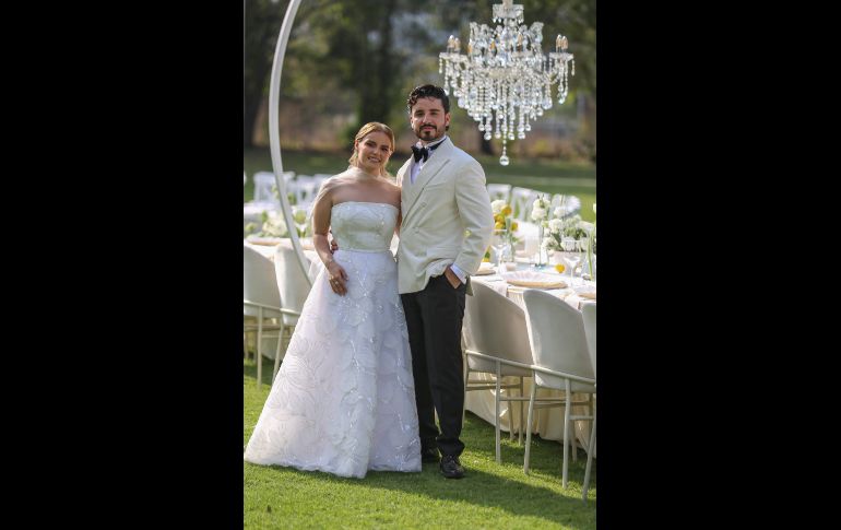 Claudia Esquer y Álvaro Bayardo. GENTE BIEN JALISCO / C. Jimeno