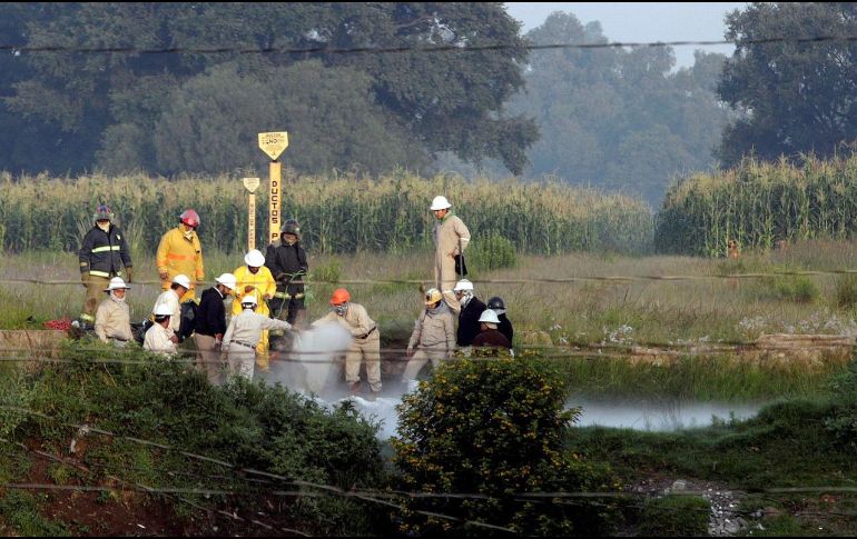 Pemex informó el aseguramiento de predios y la detección de derrames e incendios. EFE/ARCHIVO