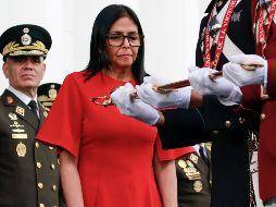 Rodríguez recibió la insignia de comandante en jefe de la Fuerza Armada de Venezuela. EFE/Palacio de Miraflores