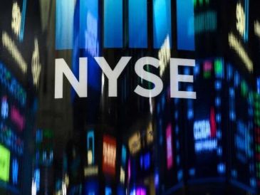 Wall Street cerró este martes en verde, con la tecnológica AMD liderando las ganancias con una subida del 9 %, tras darse a conocer que la empresa alcanzó un acuerdo estratégico plurianual con Meta. EFE / ARCHIVO