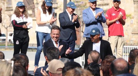 el jefe del ejecutivo estatal aprovechó el evento de la Copa Jalisco para corroborar otros proyectos futbolísticos. X/ @comudegdl.