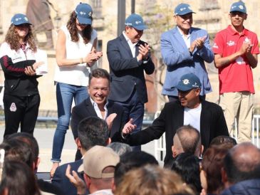 el jefe del ejecutivo estatal aprovechó el evento de la Copa Jalisco para corroborar otros proyectos futbolísticos. X/ @comudegdl.