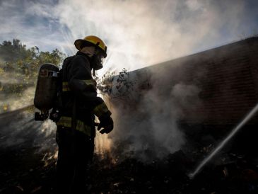 El incendio en La Nogalera no provocó personas lesionadas o heridas. ESPECIAL / FACEBOOK Protección Civil y Bomberos GDL