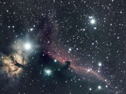 Febrero llega con varios fenómenos astronómicos que invitan a sacar telescopios o simplemente mirar al cielo. CANVA