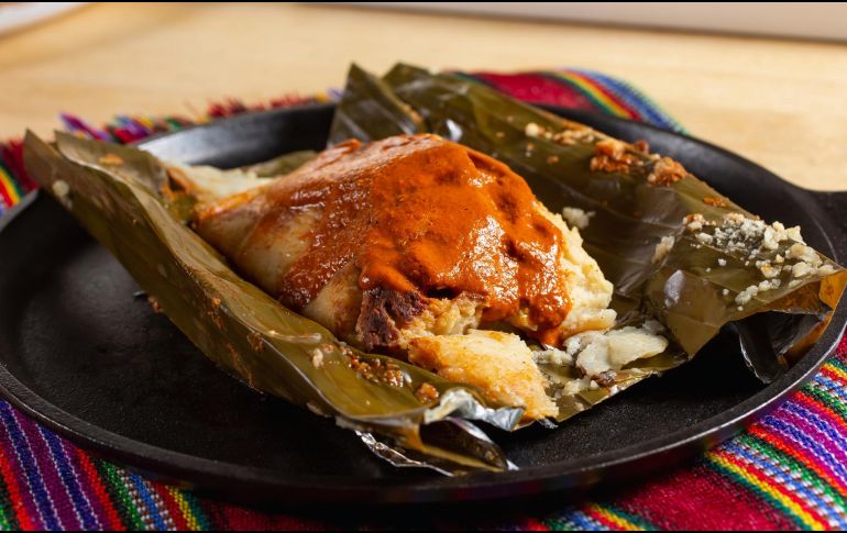 Según el IMSS, el tamal es un alimento delicioso y bueno si se come con moderación. ESPECIAL / CANVA