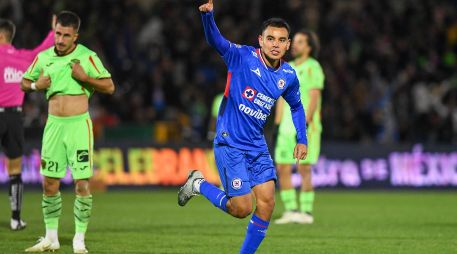 Charly Rodríguez celebra su gol, el cuarto del Cruz Azul. IMAGO7/A. Rodríguez