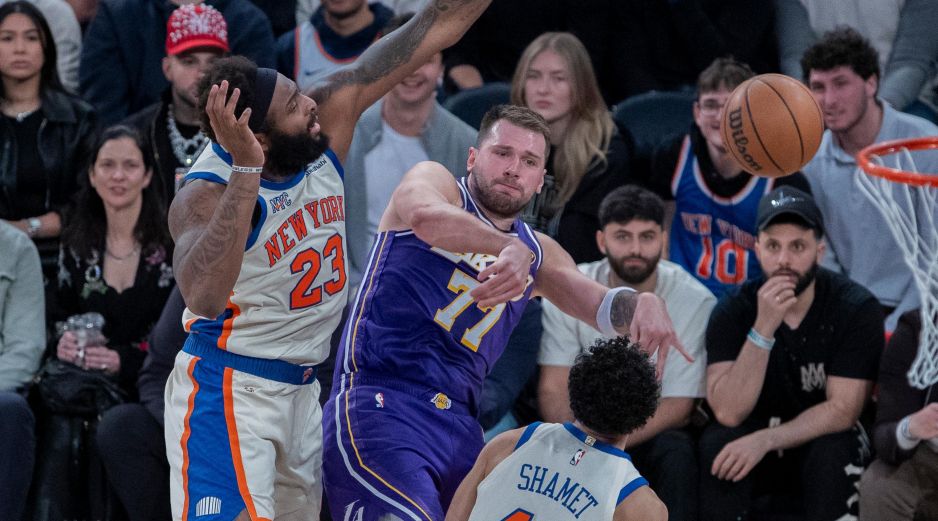 El traspaso conmocionó a todos, desde las leyendas Magic Johnson o Dirk Nowitzki, hasta jugadores actuales como Joel Embiid y Tyrese Halliburton. EFE / ARCHIVO