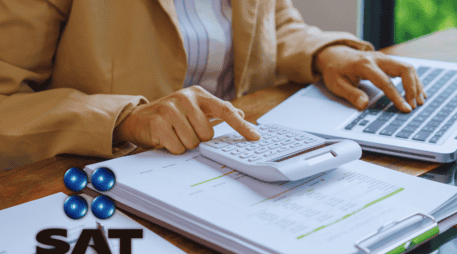 El SAT obliga a los contribuyentes a presentar una declaración de impuestos anual de los ingresos obtenidos durante el año previo, para así pagar el monto anual que corresponde al ISR. ESPECIAL / CANVA