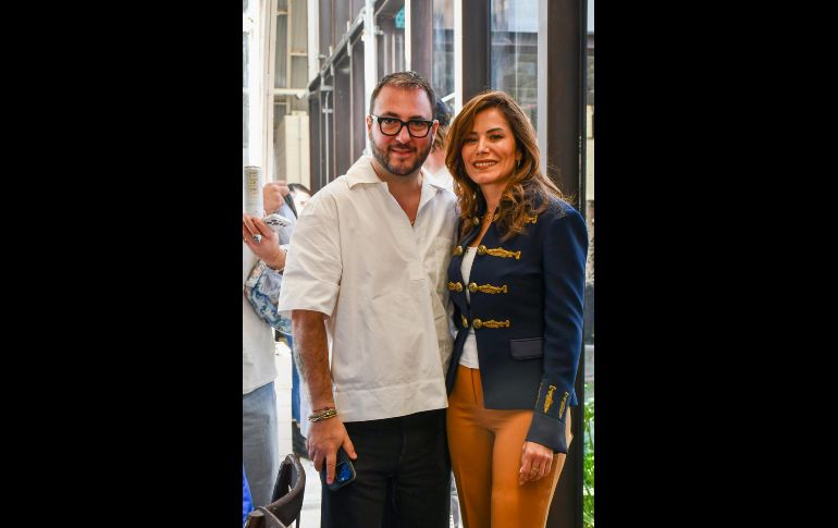 Víctor Martínez y Vero Delgadillo. GENTE BIEN JALISCO  / Comida de José Noe Suro