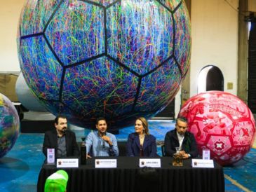 El proyecto “El balón rueda hasta Jalisco” reunirá a artistas locales que intervendrán balones gigantes con identidad cultural del Estado. EL INFORMADOR/J. Acosta