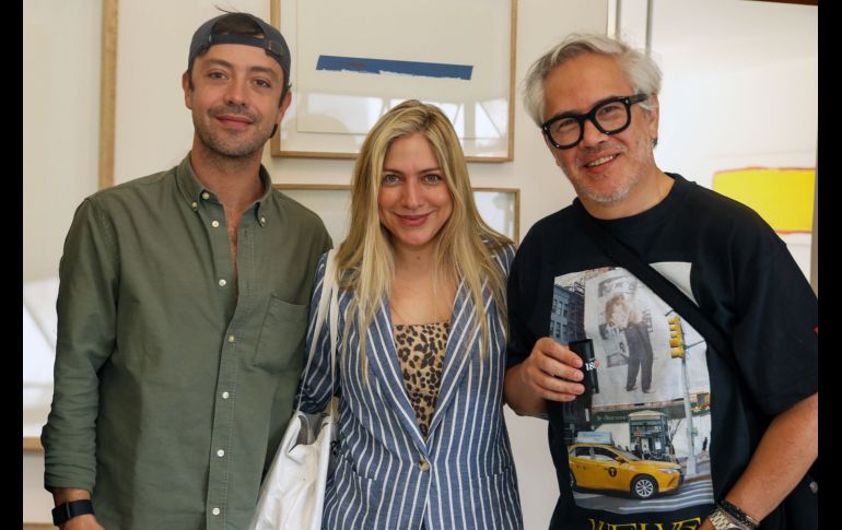 Patricio Gray, Marimar Barrientos y Alfonso Parra. GENTE BIEN JALISCO / Revista del 6 de febrero 2026