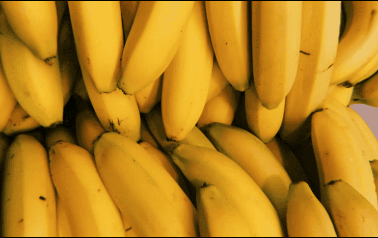 No todas las personas responden igual al consumo diario de esta fruta. Unsplash