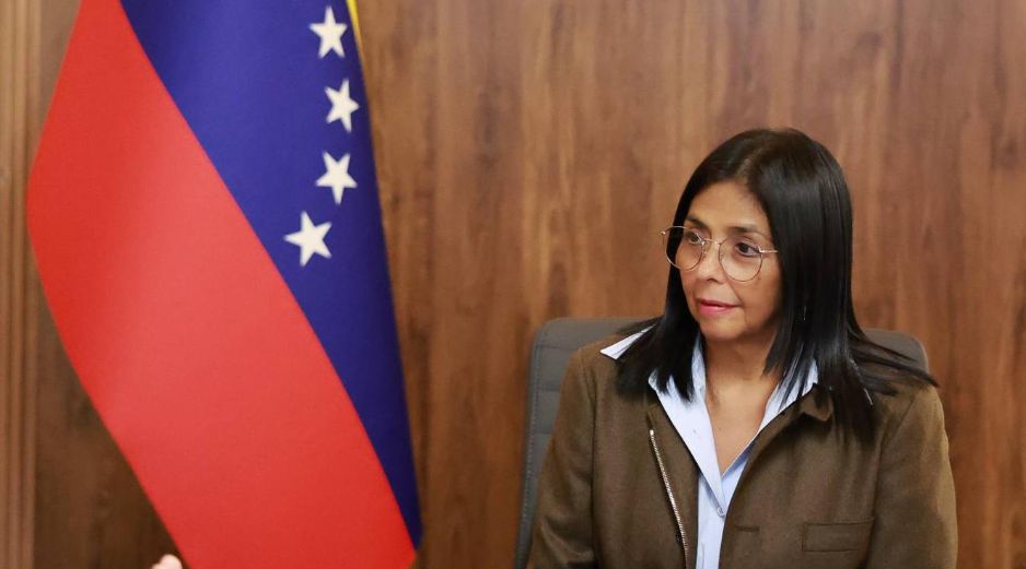 En un mes, Rodríguez ha dejado patente su capacidad de dialogar con EU, de impulsar una reforma al sector petrolero; de asumir como la primera comandante en jefe de una fuerza armada. EFE / ARCHIVO