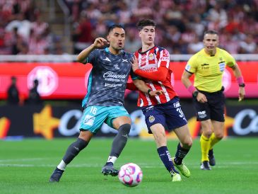 El conjunto dirigido por Gabriel Milito llega invicto y con paso perfecto en el campeonato. IMAGO7.