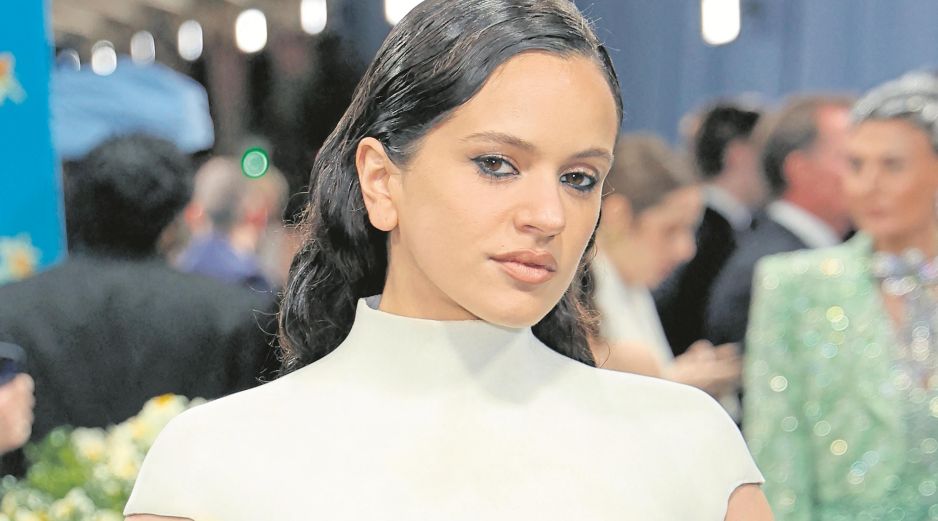 La cantante se consolidó como una de las artistas más exitosas del año tras el lanzamiento de su álbum “Lux”. AFP