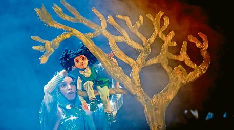 Dirigida por Karina Hurtado, la obra “¿Duermen los peces?” es un acercamiento al duelo. CORTESÍA