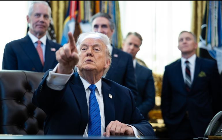 La casa blanca aseguró este lunes que Trump no descarta acciones militares en Irán. EFE/ARCHIVO