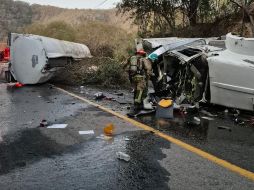 El incidente ocurrió a la altura del kilómetro 65, cerca de la localidad de Chamela, en el municipio de La Barca. ESPECIAL