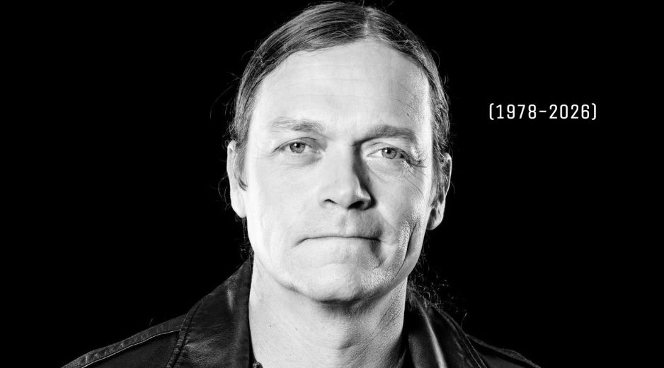 3 Doors Down recordó a Arnold como una figura central en la historia del grupo, al que se integró desde sus inicios como vocalista y baterista original. ESPECIAL / FACEBOOK 3 Doors Down
