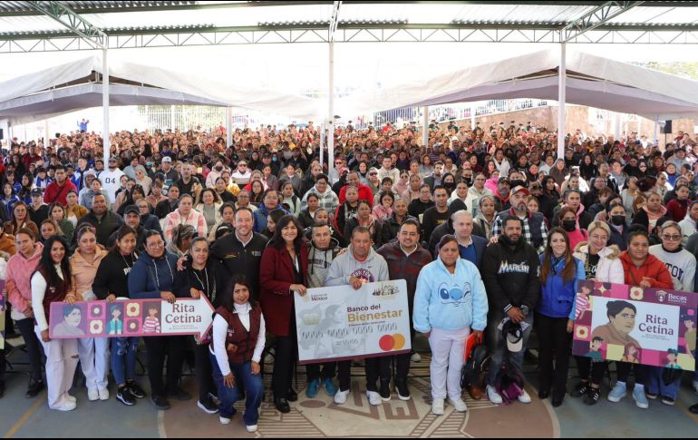 En este ciclo el programa fue ampliado para incluir también a alumnas y alumnos de primaria pública. FACEBOOK/Julio León