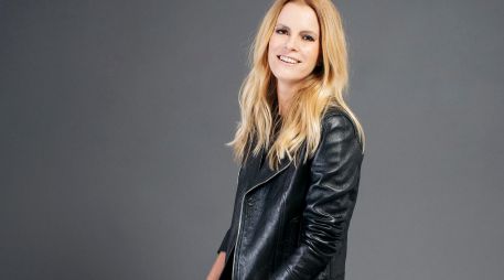 Karina Velasco promociona su libro 