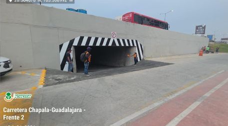 El retorno, que era una alcantarilla pluvial, fue cerrado con motivo de las obras de modernización y del sistema de Macrobús que se llevan a cabo en la carretera y que conectarán el aeropuerto con el resto de la metrópoli. ESPECIAL / Gestión del Territorio Jalisco