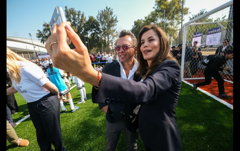 El programa, escuela de futbol, combina la práctica de este deporte con una metodología educativa de impacto social. CORTESÍA