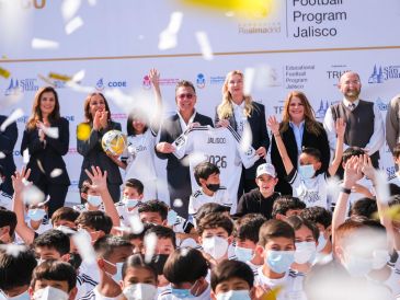 El programa, escuela de futbol, combina la práctica de este deporte con una metodología educativa de impacto social. CORTESÍA