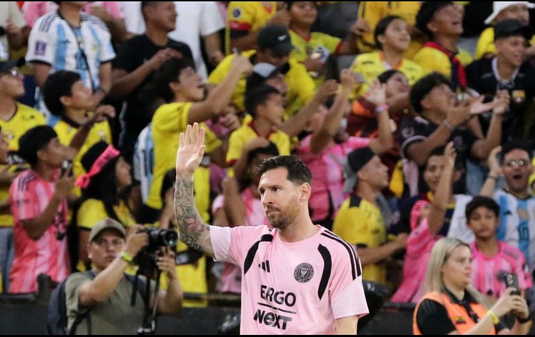 Los boletos originales, que se agotaron en apenas 17 minutos son válidos para las nuevas fechas. EFE/J. Miranda