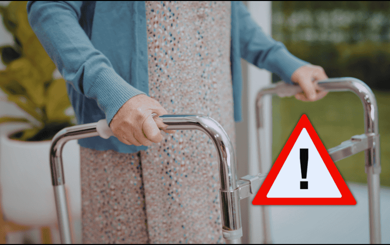 El envejecimiento va produciendo cambios en el cuerpo de las personas por lo que los huesos se vuelven más frágiles y se pueden romper con más facilidad. ESPECIAL / CANVA