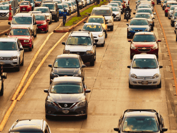 A las 10:00 horas de este viernes, autoridades darán actualizaciones de esta medida de contingencia atmosférica. EL INFORMADOR / ARCHIVO