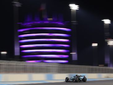 George Russell y Andrea Kimi Antonelli dieron las vueltas más rápidas este viernes. EFE / A. Haider