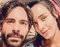 Osvaldo Benavides y Esmeralda Pimentel. Los actores apuestan nuevamente por su relación, marcada por separaciones, reencuentros y un proceso de crecimiento personal compartido. CORTESÍA
